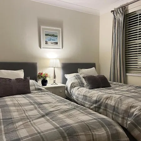 8 Trehawks. Luxury 2 Bed And 2 Bath * Saint Minver